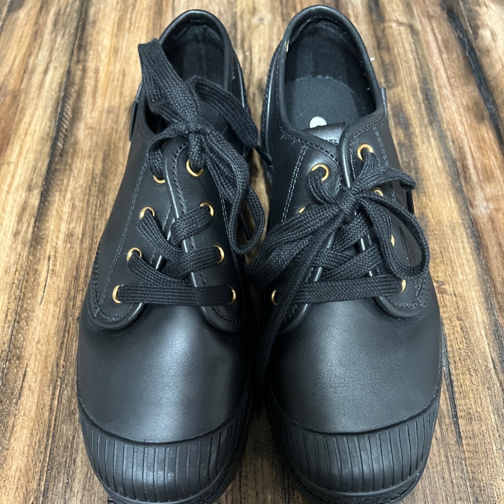 Cameron Derby In Signature Leather Size 7.5 D Men’s Worn Once.